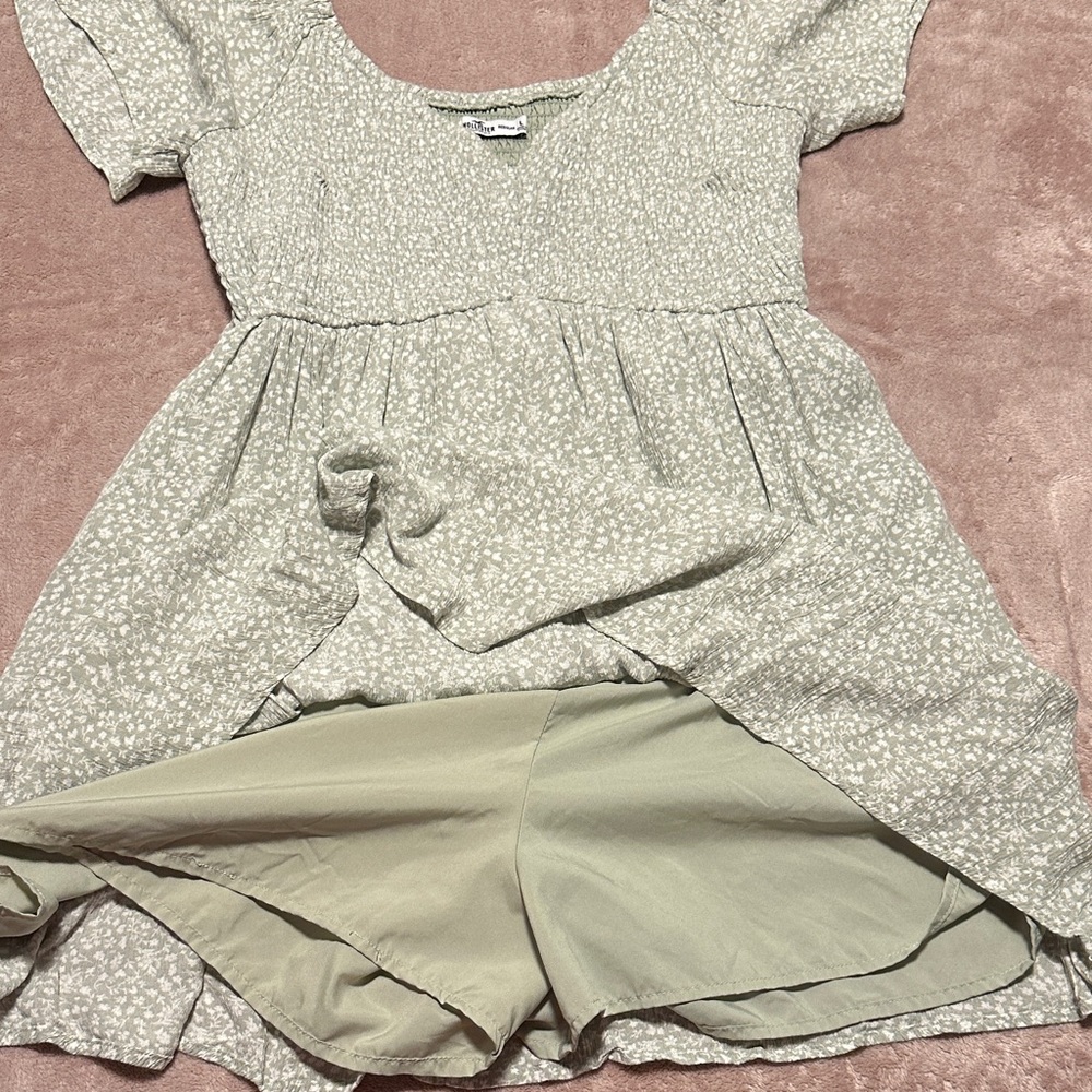Hollister Light Sage Floral Babydoll Dress - Picture 2 of 2
